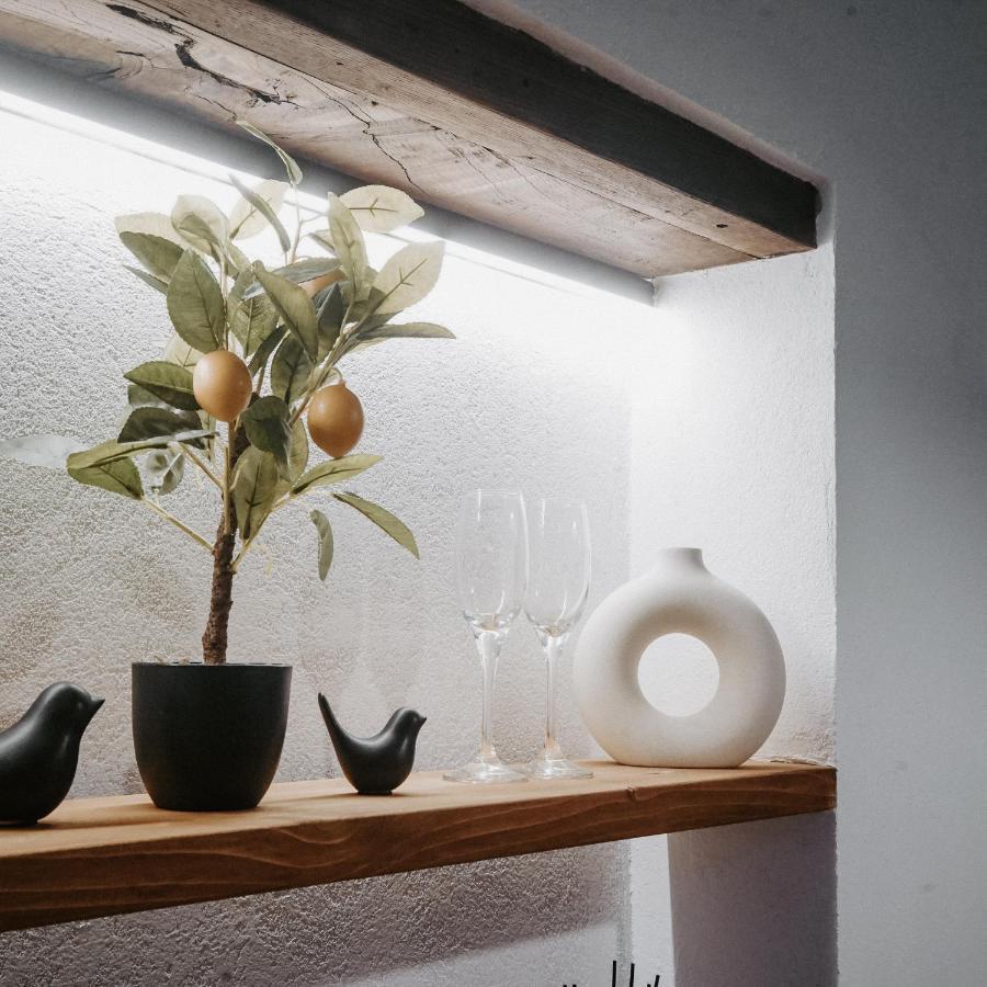 Dislocati Bnb - Jacuzzi Privata - Cucina - Tv60" - Minimal Luxury Marigliano Eksteriør billede
